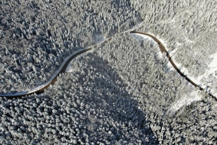 Karab&uuml;k-Bartın kara yolunda kartpostallık g&ouml;r&uuml;nt&uuml;ler dron ile g&ouml;r&uuml;nt&uuml;lendi