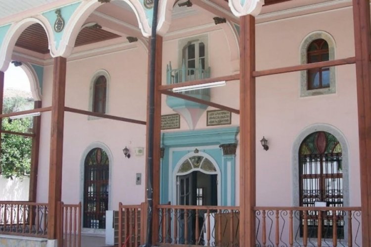 Tarihi Şeyh Camii ve K&uuml;lliyesi restore edilecek