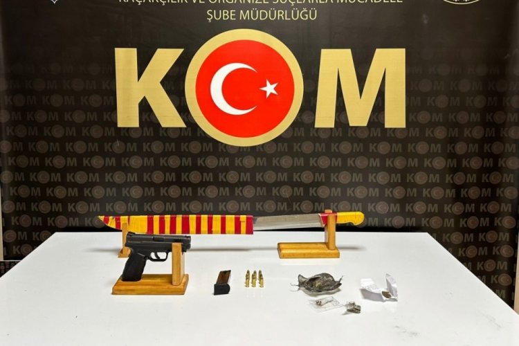 Batman'da eş zamanlı ka&ccedil;ak&ccedil;ılık operasyonu: 13 g&ouml;zaltı