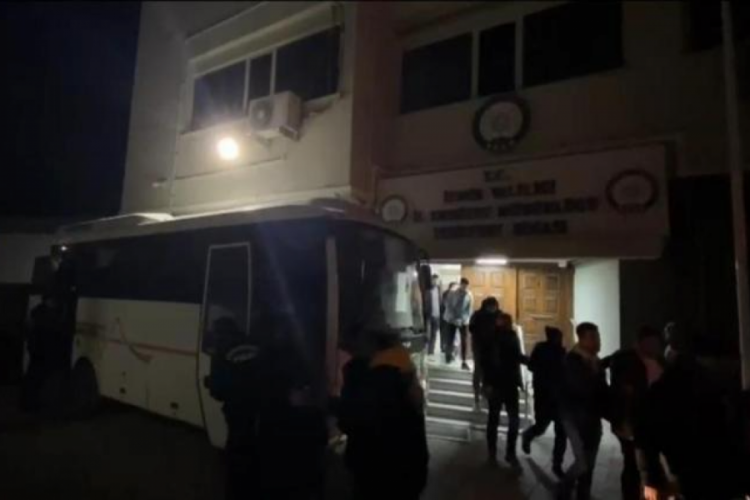 Sahte ara&ccedil; kiralama sitesi şebekesine operasyon: 40 g&ouml;zaltı, 18 tutuklama