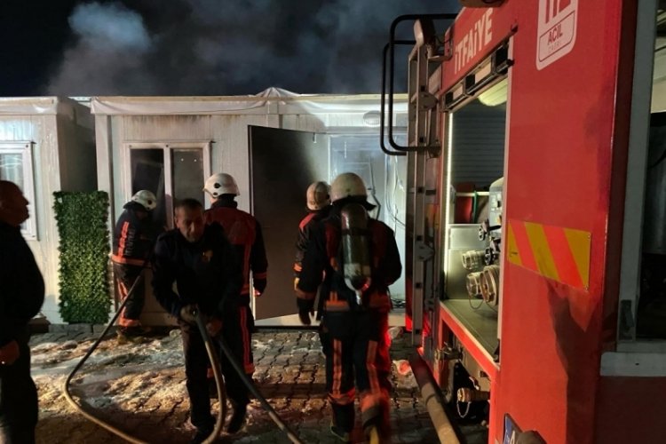 Malatya'da konteyner yangını!