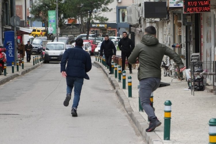 Bursa'da g&uuml;ven timleri kılıktan kılığa girerek su&ccedil; ve su&ccedil;un oluşmasını engelliyor