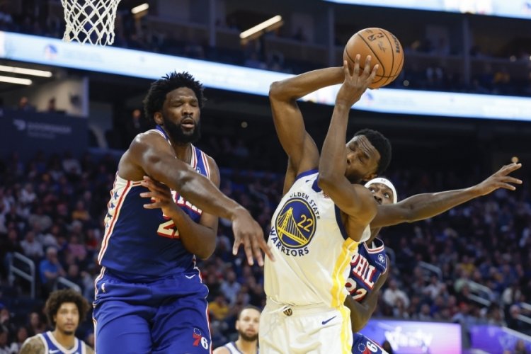 Philadelphia, Golden State Warriors'a kaybetti