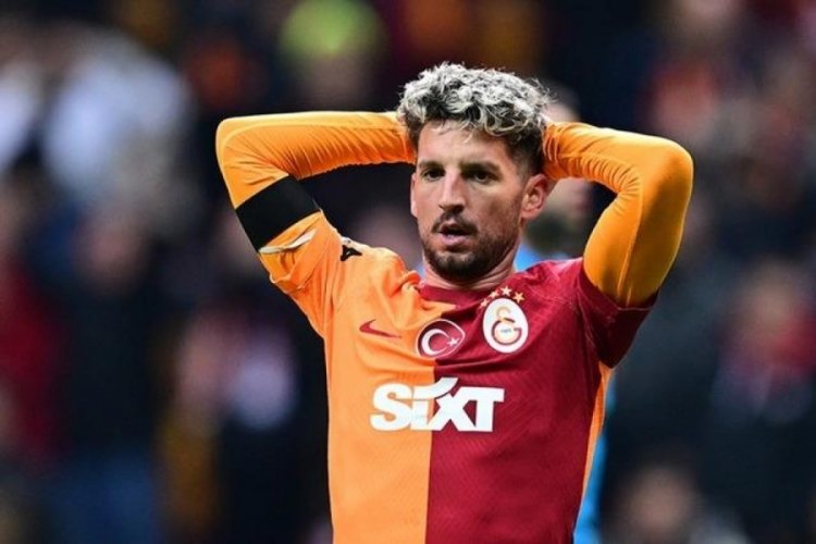 Mertens futbolu bırakıyor