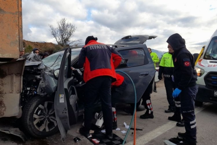 Tokat'ta cip, kamyona &ccedil;arptı: 1 kişi yaralandı