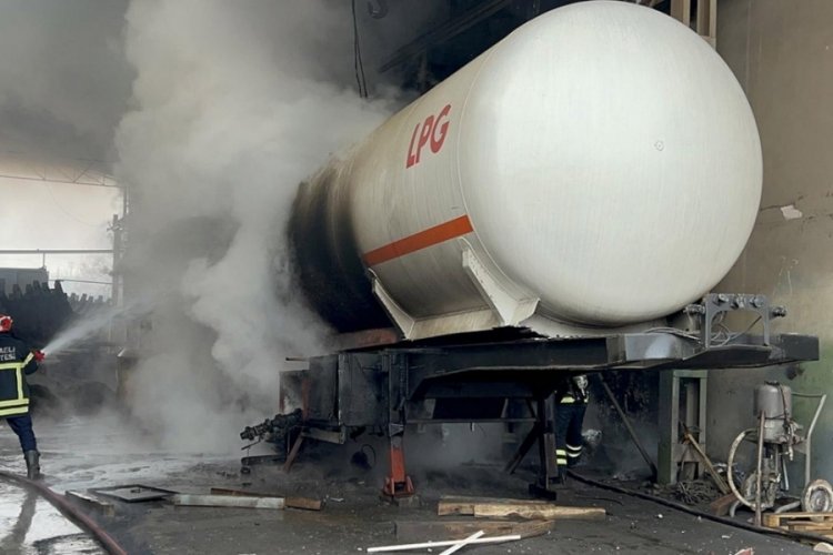 Kocaeli'de LPG tankında &ccedil;ıkan yangın s&ouml;nd&uuml;r&uuml;ld&uuml;