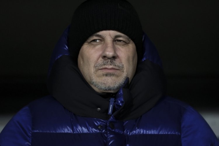 Havalimanında Sumudica ile Fenerbah&ccedil;eli taraftar arasında gerginlik