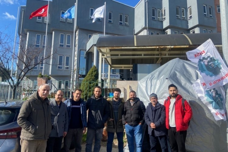 Emek Partisi Bursa İl &Ouml;rg&uuml;t&uuml;'nden grevdeki iş&ccedil;ilere destek ziyareti