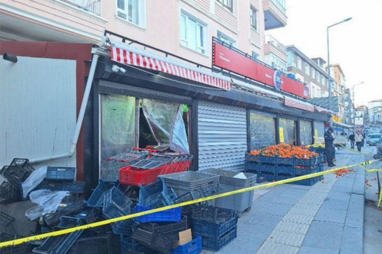 Ankara'da market baskını: 1 &ouml;l&uuml;, 2 yaralı