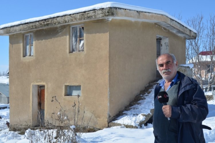 Muş'ta Vartolular yeniden deprem konutlarının yapılmasını istiyor