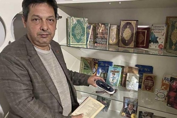Osmaniye'de depremde kaybettiği komşularının eşyalarını muhtarlık binasında saklıyor
