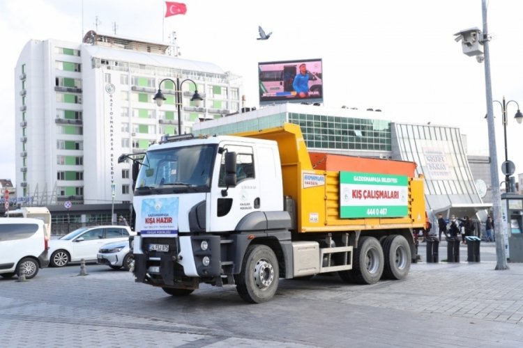 İstanbul'da Gaziosmanpaşa Belediyesi, kar yağışına karşı t&uuml;m &ouml;nlemleri aldı