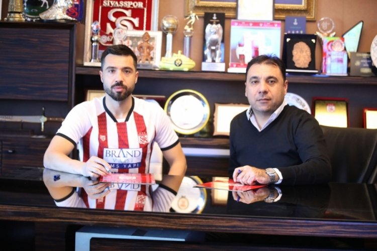 İbrahim Akdağ resmen Sivasspor'da