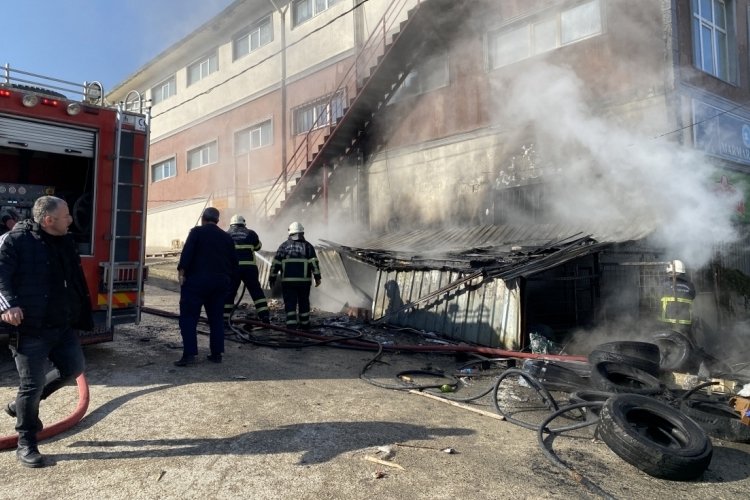 Kastamonu'da depo yangını
