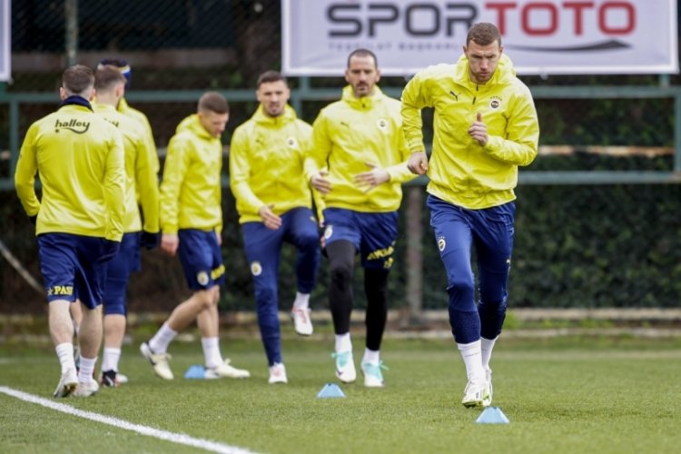 Fenerbah&ccedil;e, Antalyaspor ma&ccedil;ı hazırlıklarına devam etti