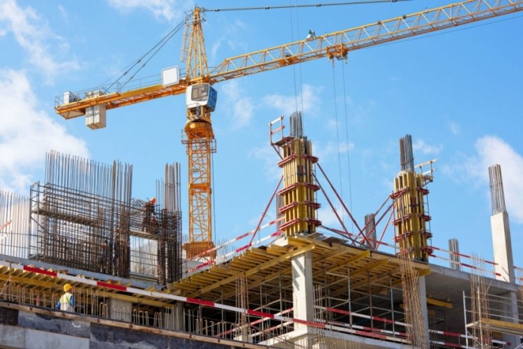 İnşaat sekt&ouml;r&uuml;nde eleman sorunu: G&uuml;nl&uuml;ğ&uuml; 2 bin liraya iş&ccedil;i bulunamıyor