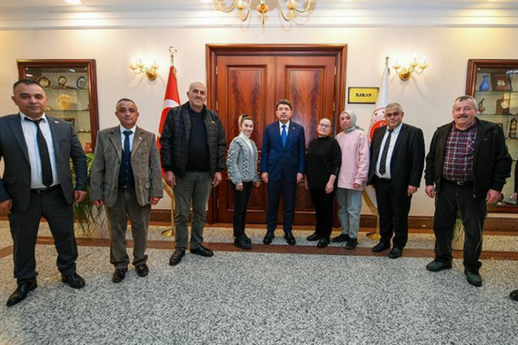 Bakan Tun&ccedil; maden şehitlerinin ailelerini ağırladı