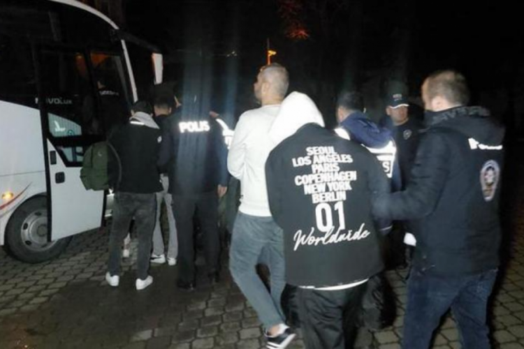 Bursa dahil 8 ilde d&uuml;zenlenen "Siberg&ouml;z-21" operasyonunda 15 tutuklama