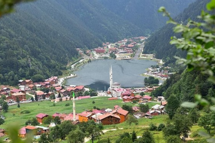 Uzung&ouml;l Millet Bah&ccedil;esi'ne ret kararı!