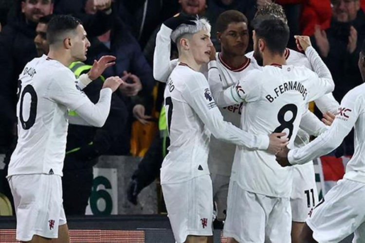 Wolverhampton, Manchester United'a mağlup oldu