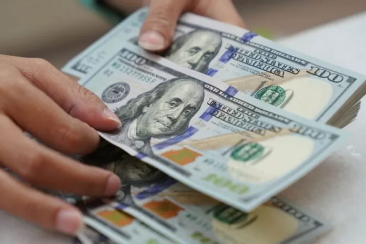 Dolar-Euro kuru bug&uuml;n ne kadar? (Serbest piyasada d&ouml;viz fiyatları)