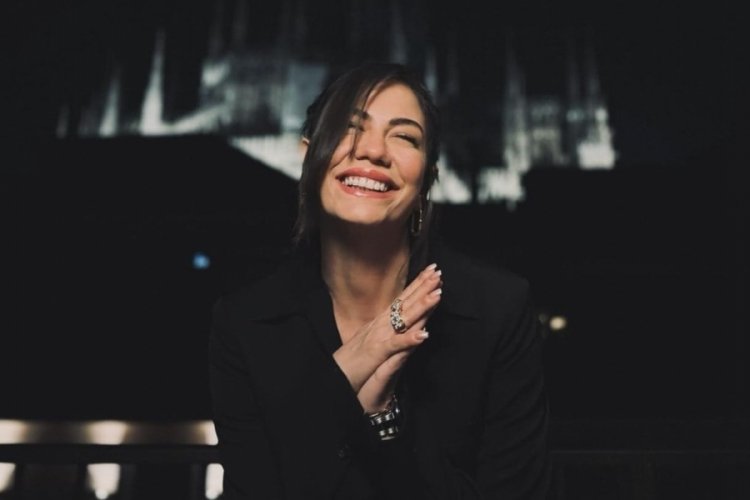 Oyuncu Demet &Ouml;zdemir ceket modasına uydu!