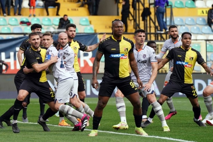 Başakşehir ile İstanbulspor 4. randevuda