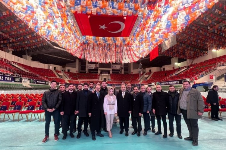 Bursa AK Gen&ccedil;lik, Cumhurbaşkanı Erdoğan'ı ağırlamanın heyecanını yaşıyor!