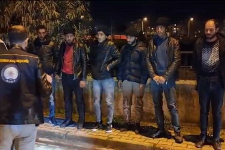 Osmaniye'de, 12 ka&ccedil;ak g&ouml;&ccedil;men yakalandı