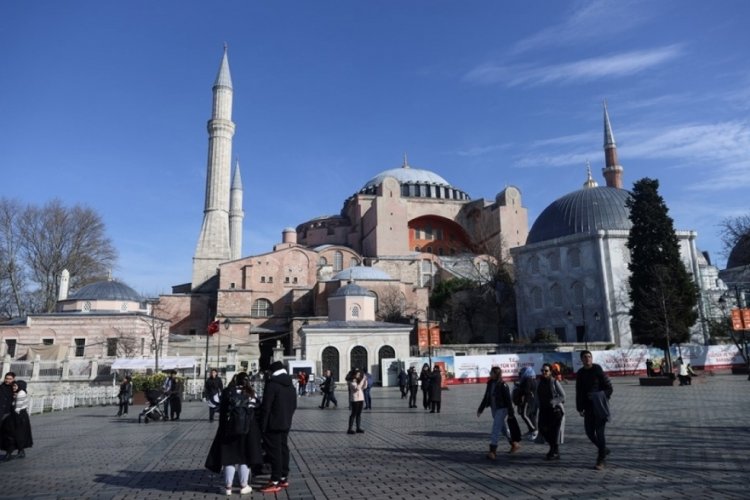 Ayasofya Camii'ndeki QR kod uygulamasıyla mozaikler tamamlanıyor
