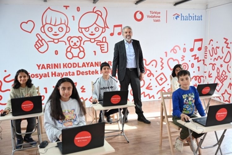Vodafone Vakfı'nın deprem b&ouml;lgesine desteği s&uuml;r&uuml;yor