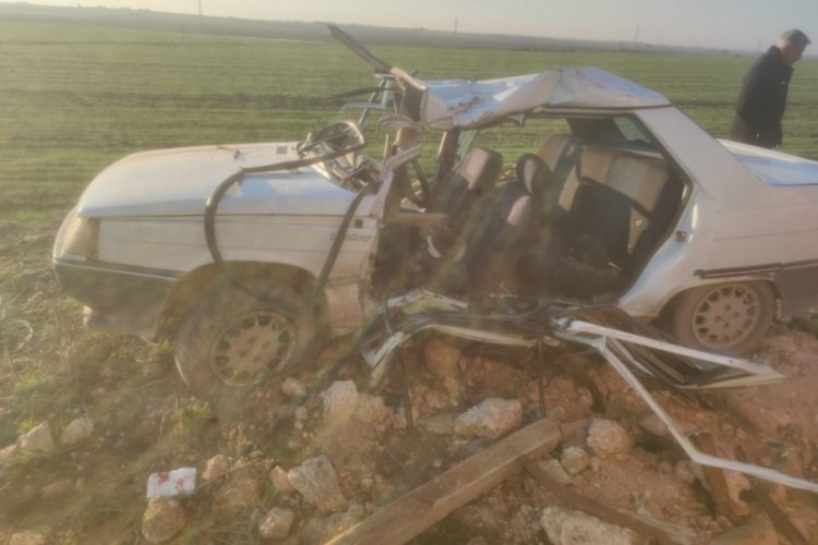 Mardin'de şarampole yuvarlanan otomobilin s&uuml;r&uuml;c&uuml;s&uuml; yaralandı