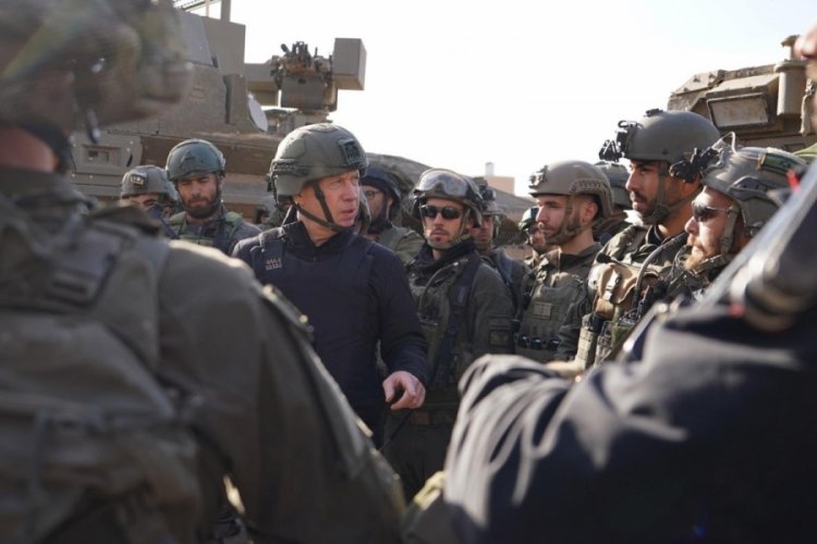 İsrail Savunma Bakanı, operasyonlara Refah'ta devam edeceklerini a&ccedil;ıkladı