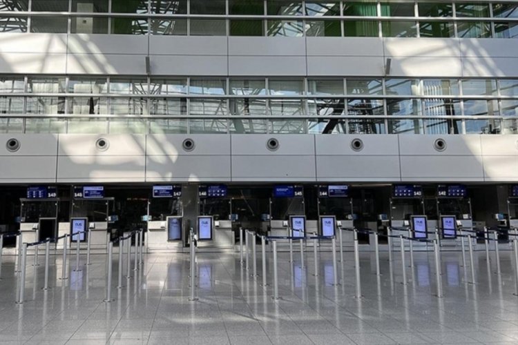 Almanya'da ulaşım sekt&ouml;r&uuml;nde uyarı grevleri devam ediyor