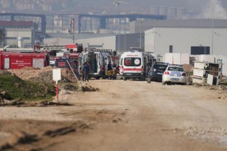 Manisa'da fabrika inşaatında yangın: 2 iş&ccedil;i hayatını kaybetti