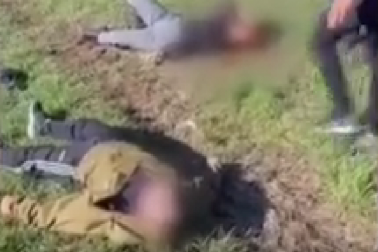 &Ouml;nce kız arkadaşını &ouml;ld&uuml;rd&uuml; sonra kendi kafasına sıktı!
