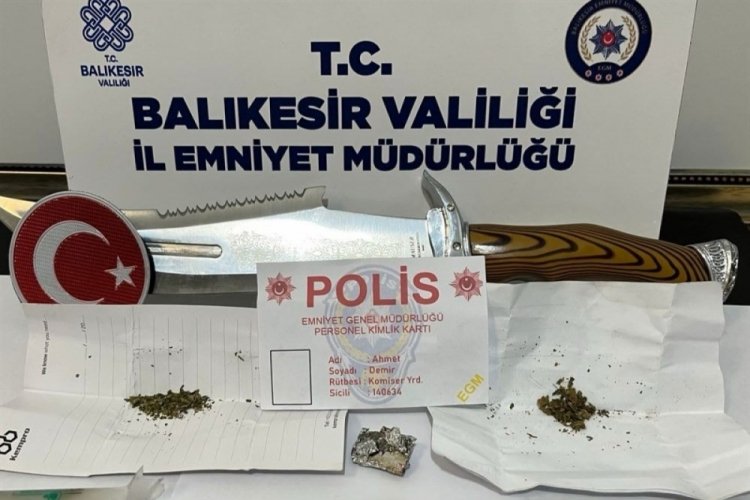 Balıkesir Bandırma'da eski eşine şantaj yapan şahıs g&ouml;zaltına alındı