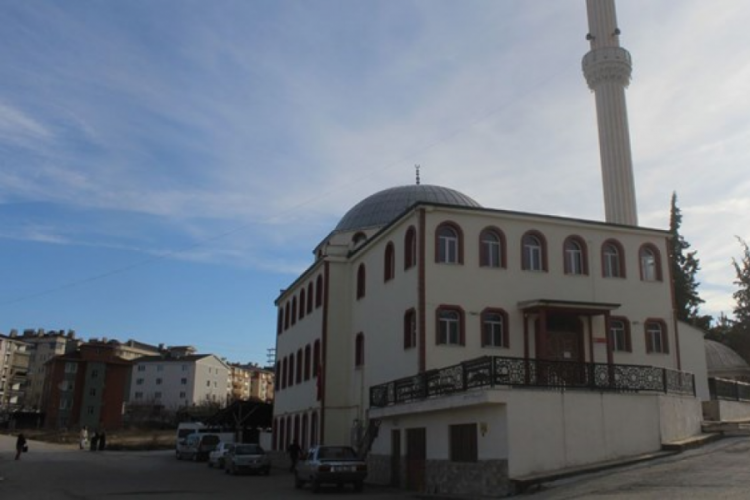 Kastamonu'da 'Camiye yardım' bahanesiyle para toplayıp ka&ccedil;tı!