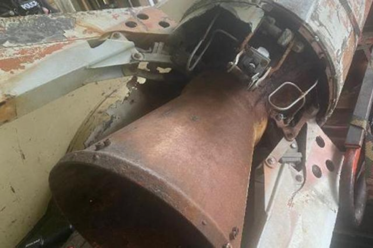 Evden n&uuml;kleer başlık taşımak i&ccedil;in tasarlanmış roket &ccedil;ıktı