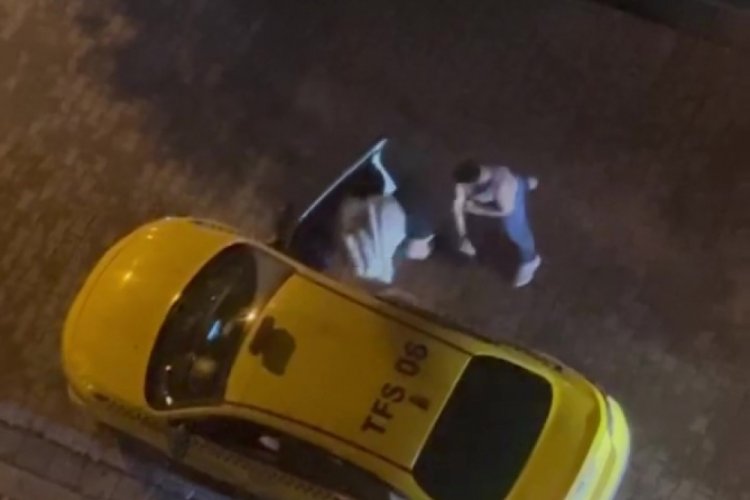 İstanbul'da kadını zorla kolundan tutup taksiye bindirmeye &ccedil;alıştı