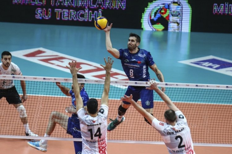 Bursa B&uuml;y&uuml;kşehir Belediyespor, Ziraat Bankkart karşısında set alamadı