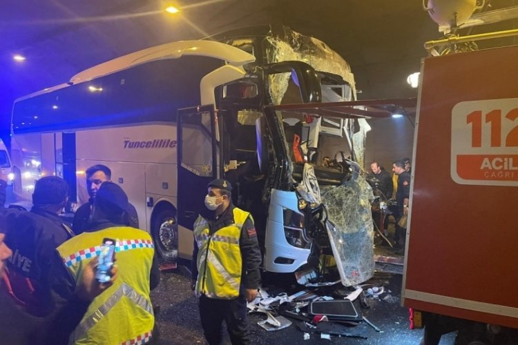 Osmaniye'de zincirleme trafik kazası: 1 &ouml;l&uuml;, &ccedil;ok sayıda yaralı var