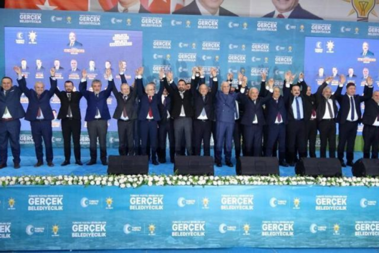AK Parti, Ordu'da belediye başkan adaylarını tanıttı