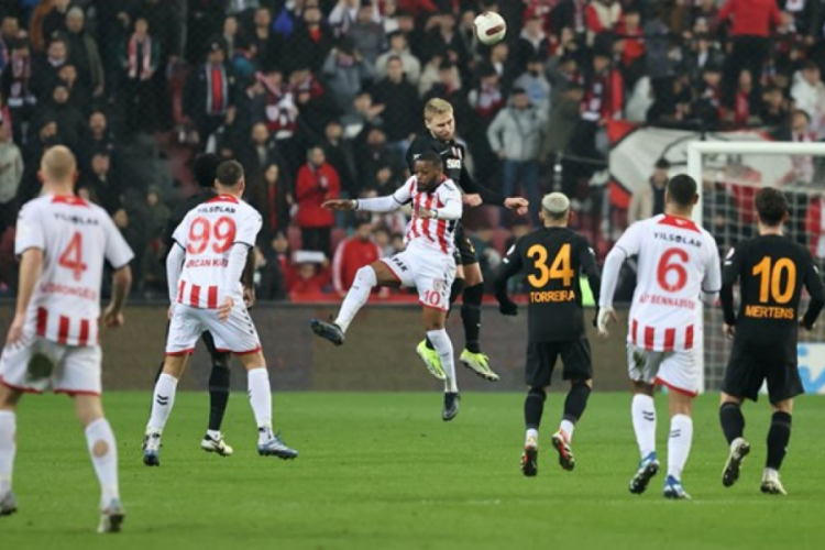 Yorumlara tepki: Samsunspor ma&ccedil; ve rakip se&ccedil;mez
