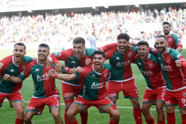 Karşıyaka'nın zirve y&uuml;r&uuml;y&uuml;ş&uuml;