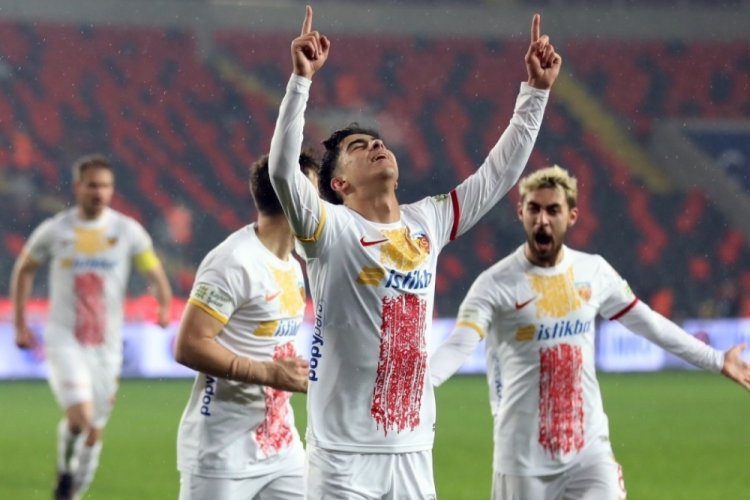 Mehmet Eray &Ouml;zbek, bu sezon ligde ilk gol&uuml;n&uuml; kaydetti