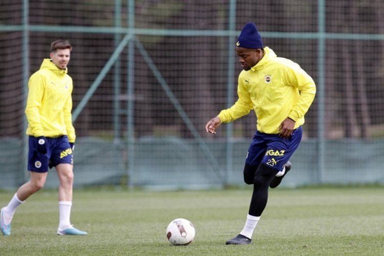Fenerbah&ccedil;e, Gaziantep FK ma&ccedil;ı hazırlıklarına başladı