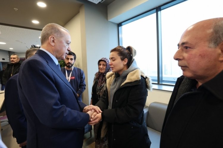 Cumhurbaşkanı Erdoğan yaralı teknisyeni ziyaret etti
