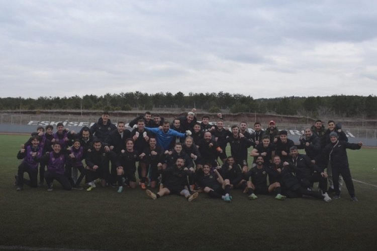 Anadolu &Uuml;niversitesi Spor Kul&uuml;b&uuml; Amasyaspor'u 2-0 yendi