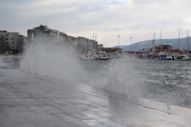 Batı Karadeniz i&ccedil;in fırtına uyarısı